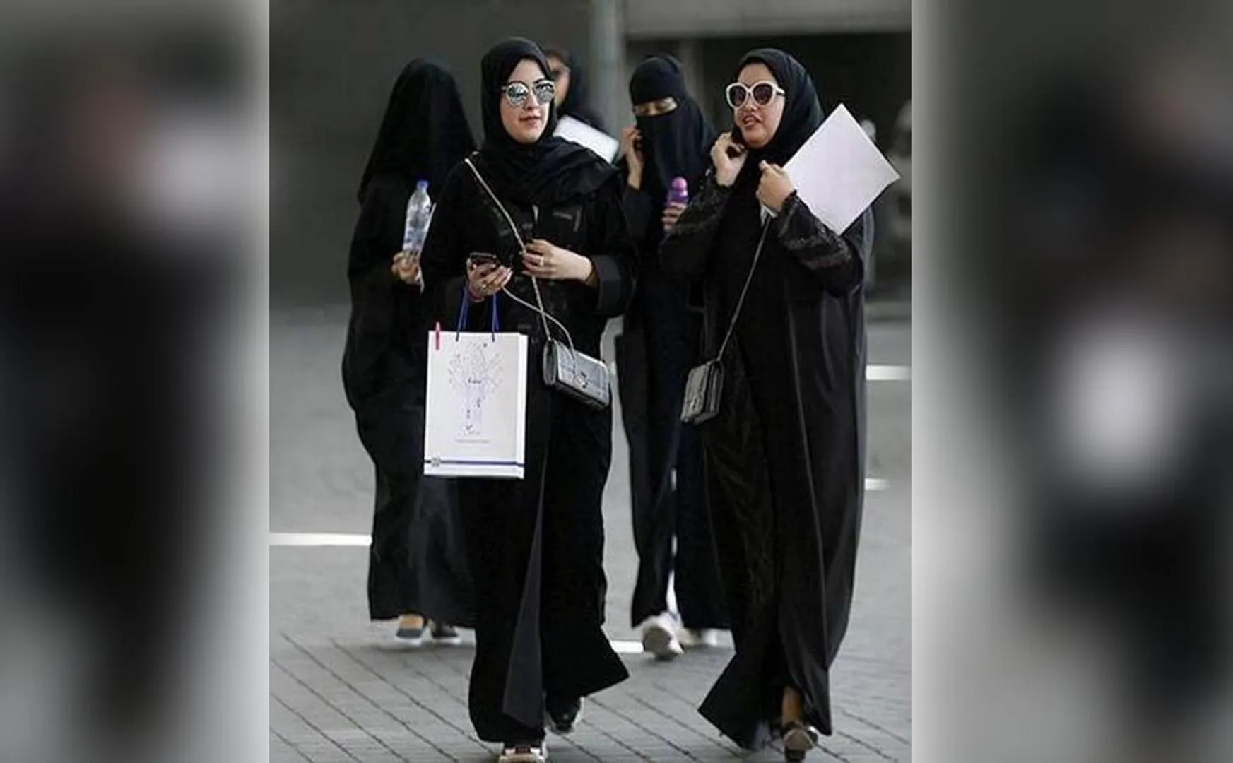  In the Saudi Army   Permission for women!